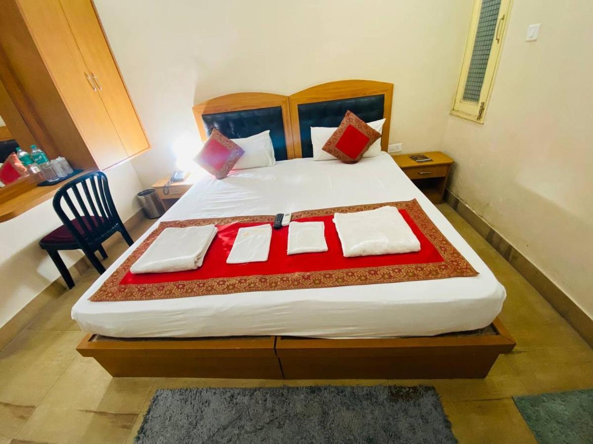 The Century Plaza Hotel Varanasi Eksteriør billede