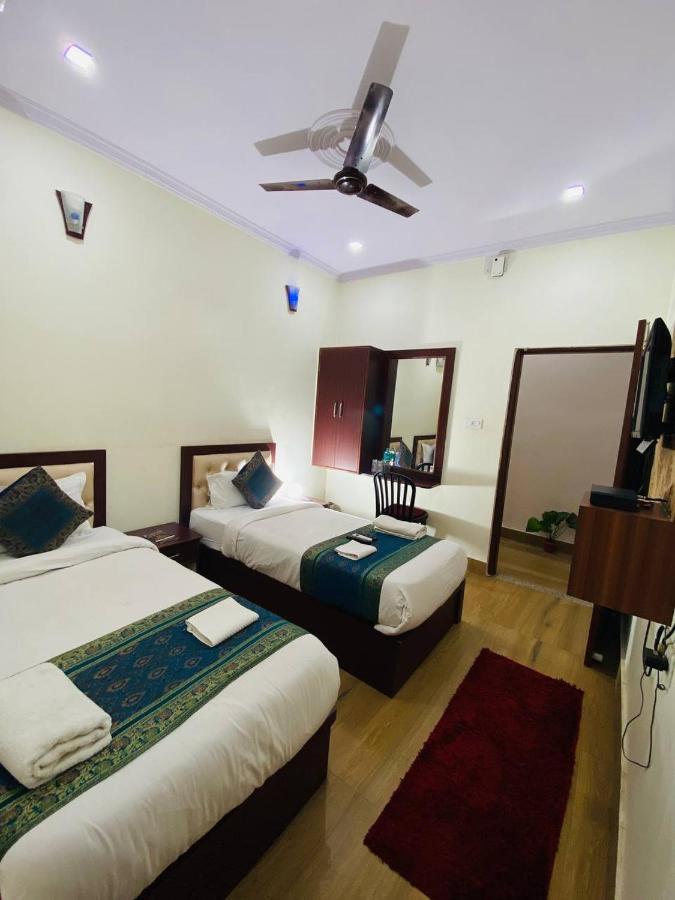 The Century Plaza Hotel Varanasi Eksteriør billede