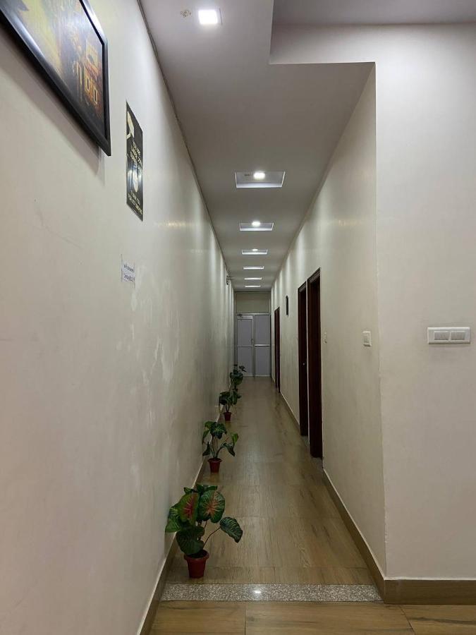 The Century Plaza Hotel Varanasi Eksteriør billede