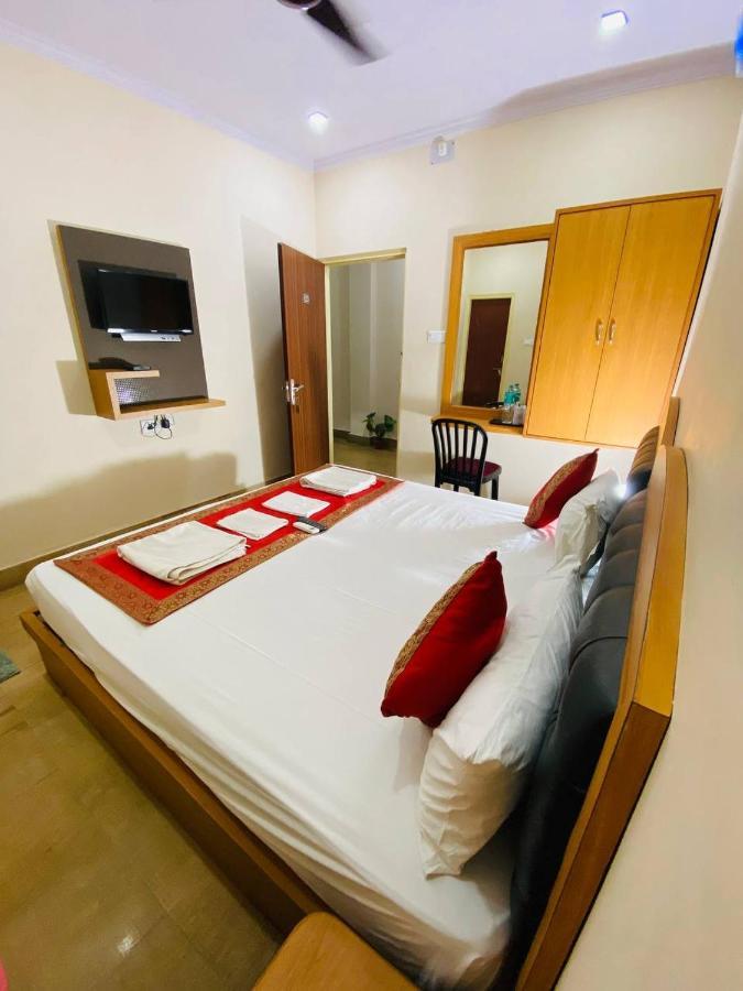 The Century Plaza Hotel Varanasi Eksteriør billede