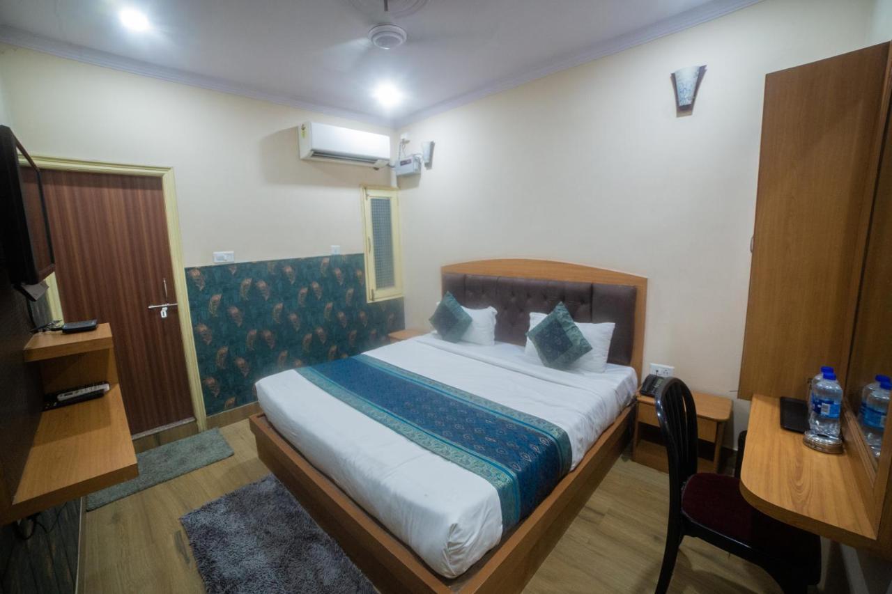 The Century Plaza Hotel Varanasi Eksteriør billede