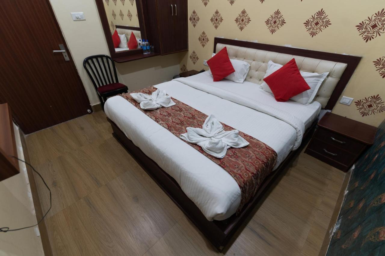 The Century Plaza Hotel Varanasi Eksteriør billede