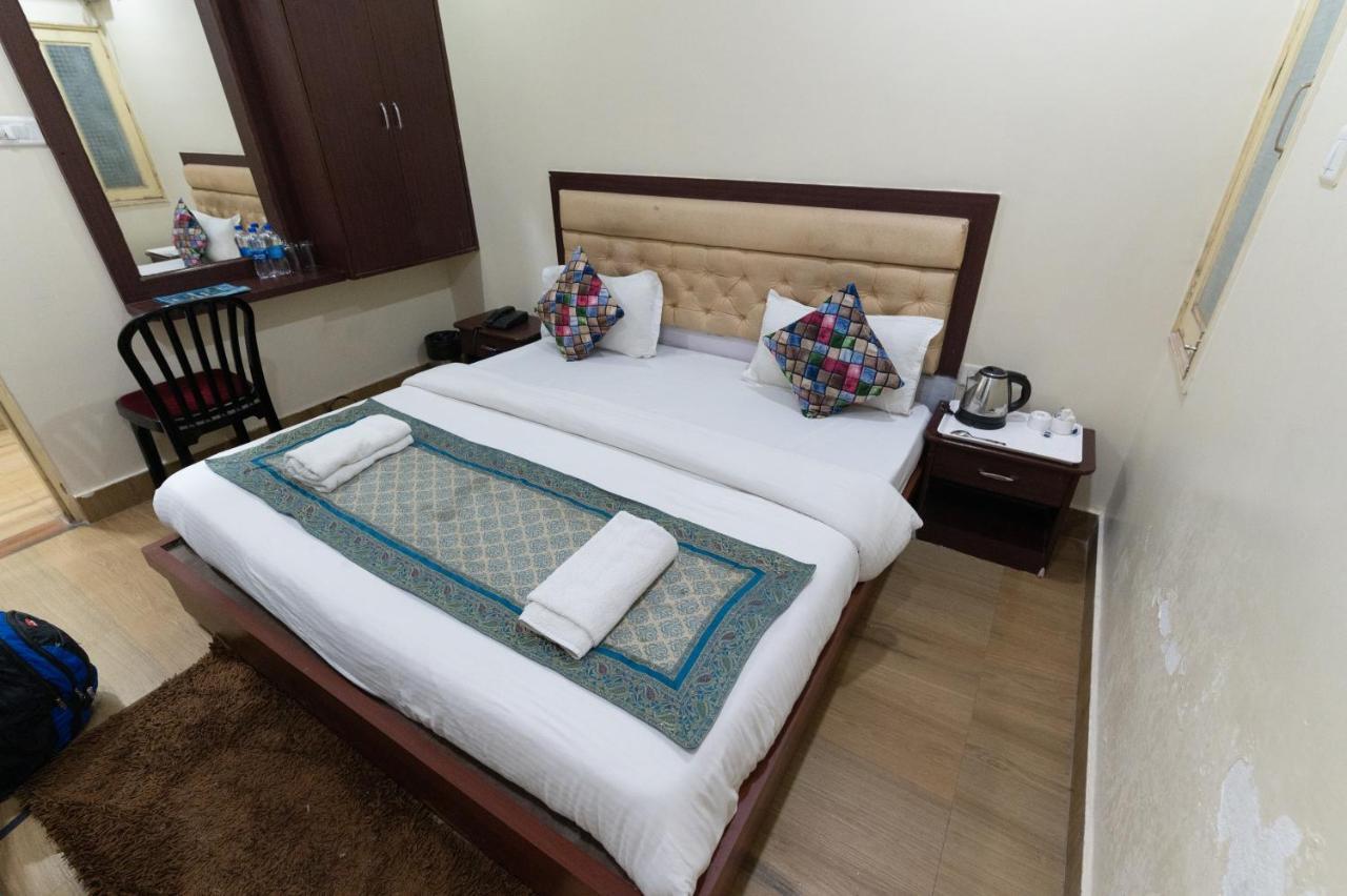 The Century Plaza Hotel Varanasi Eksteriør billede