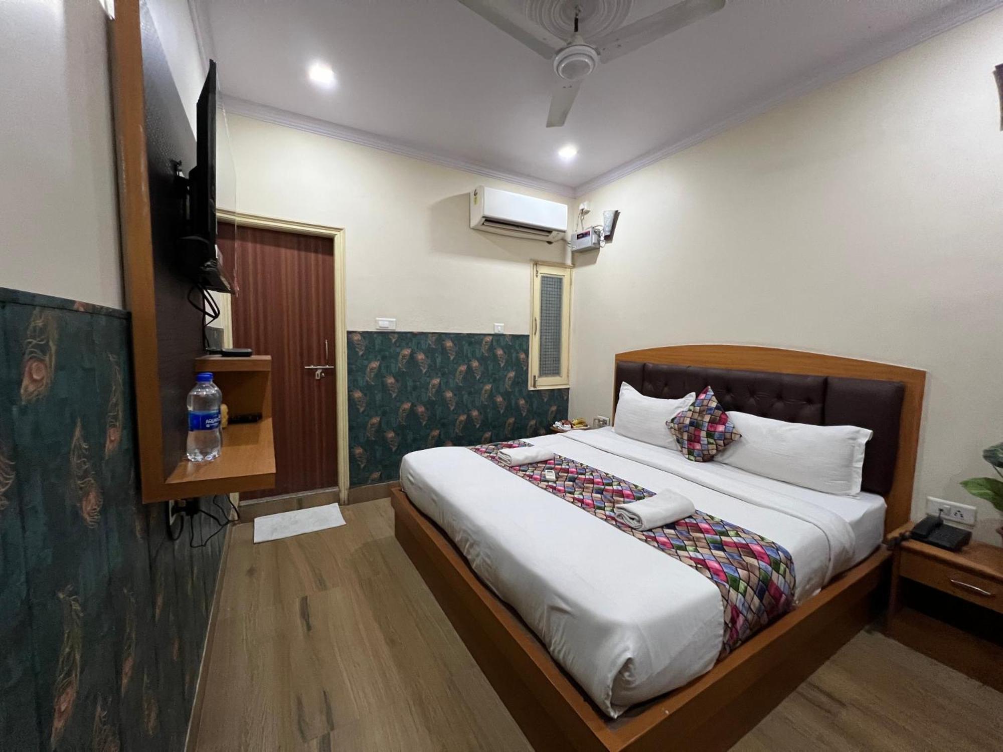 The Century Plaza Hotel Varanasi Eksteriør billede