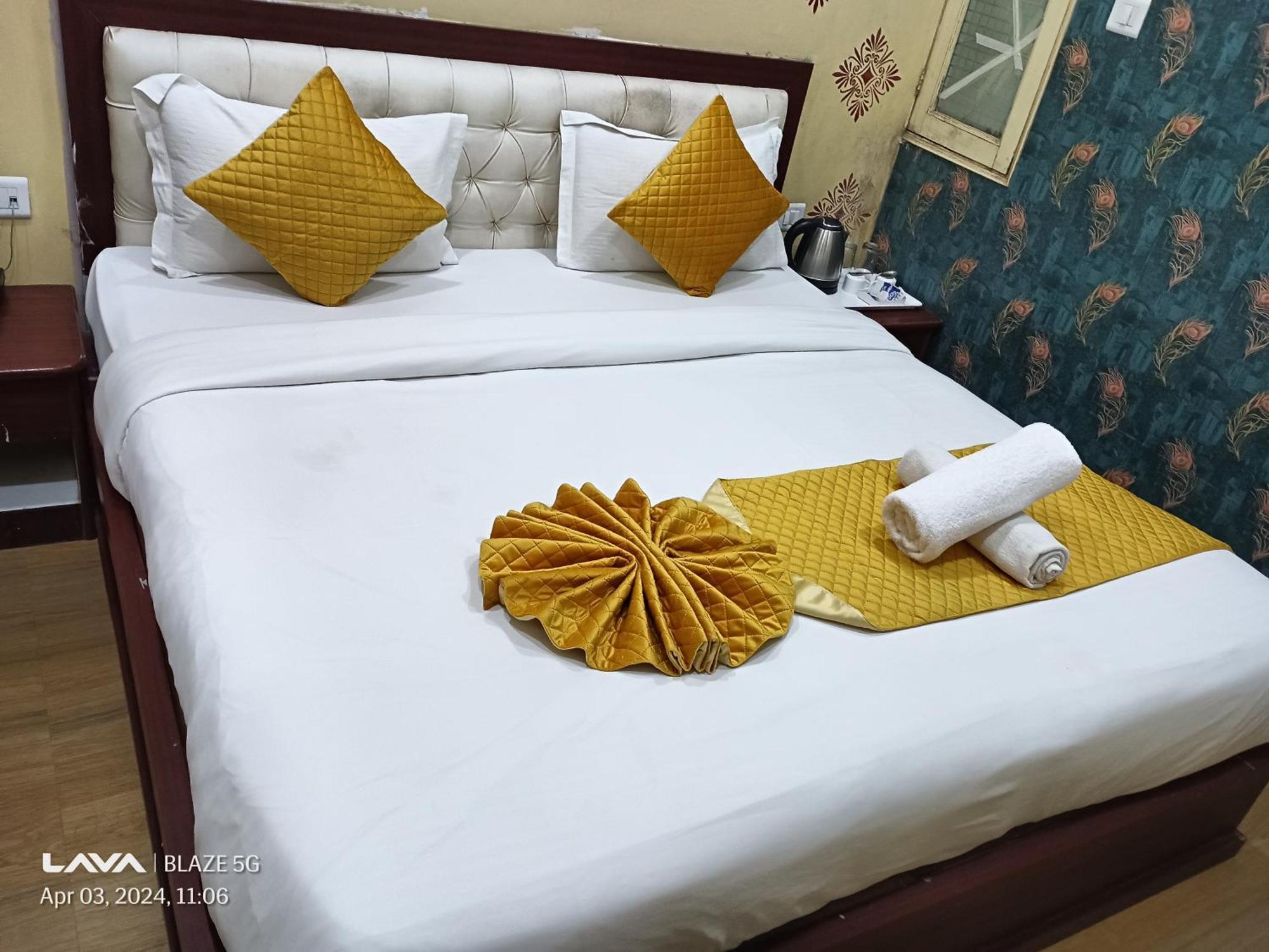 The Century Plaza Hotel Varanasi Eksteriør billede
